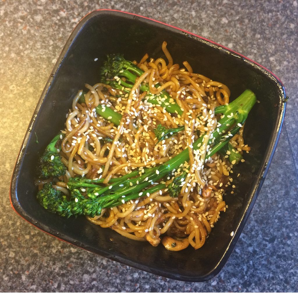 broccoli cashew chow mein