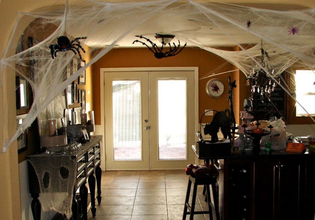 5 Ways To Decorate Your Kitchen This Halloween Daniel